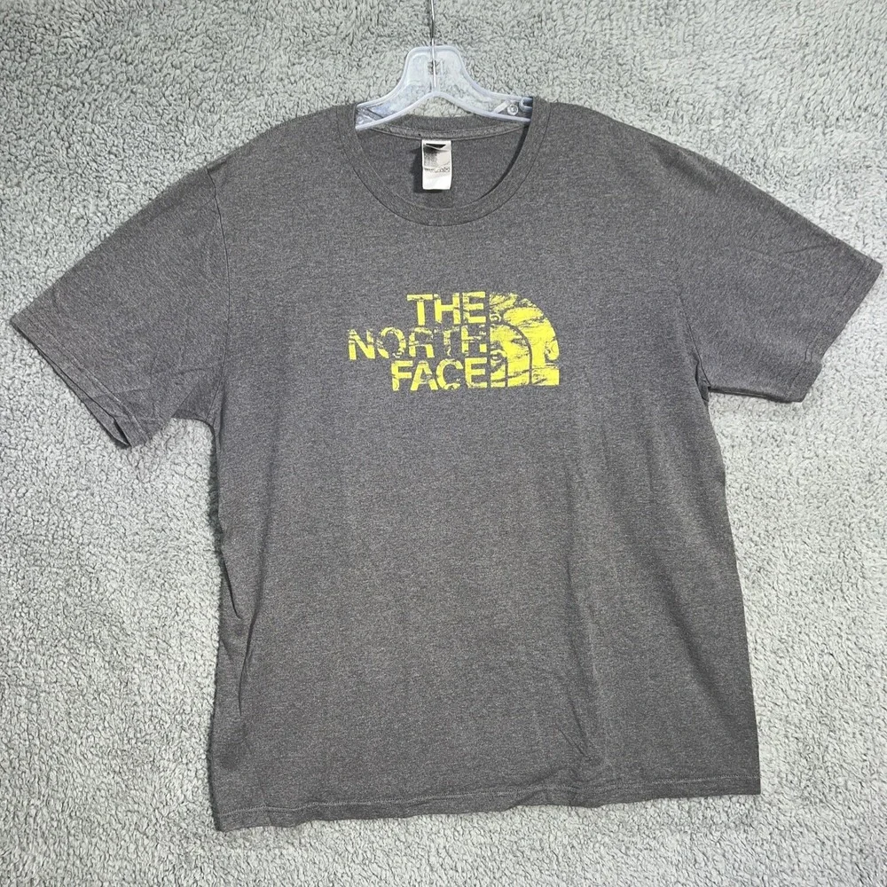 The North Face Men's Size XL Gray Short Sleeve Tee T-Shirt Yellow Faded‎ Logo